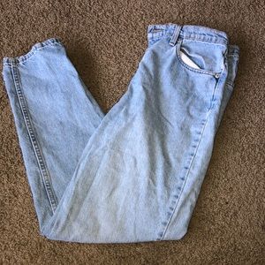90s mom jeans